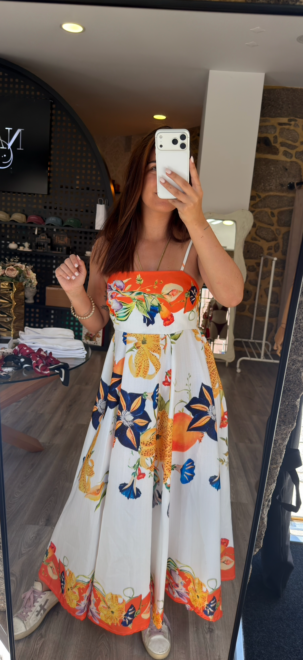 Vestido Midi Floral Branco e Laranja